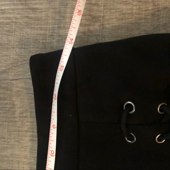 Adorable black suede skirt size L - Picture 3 of 5